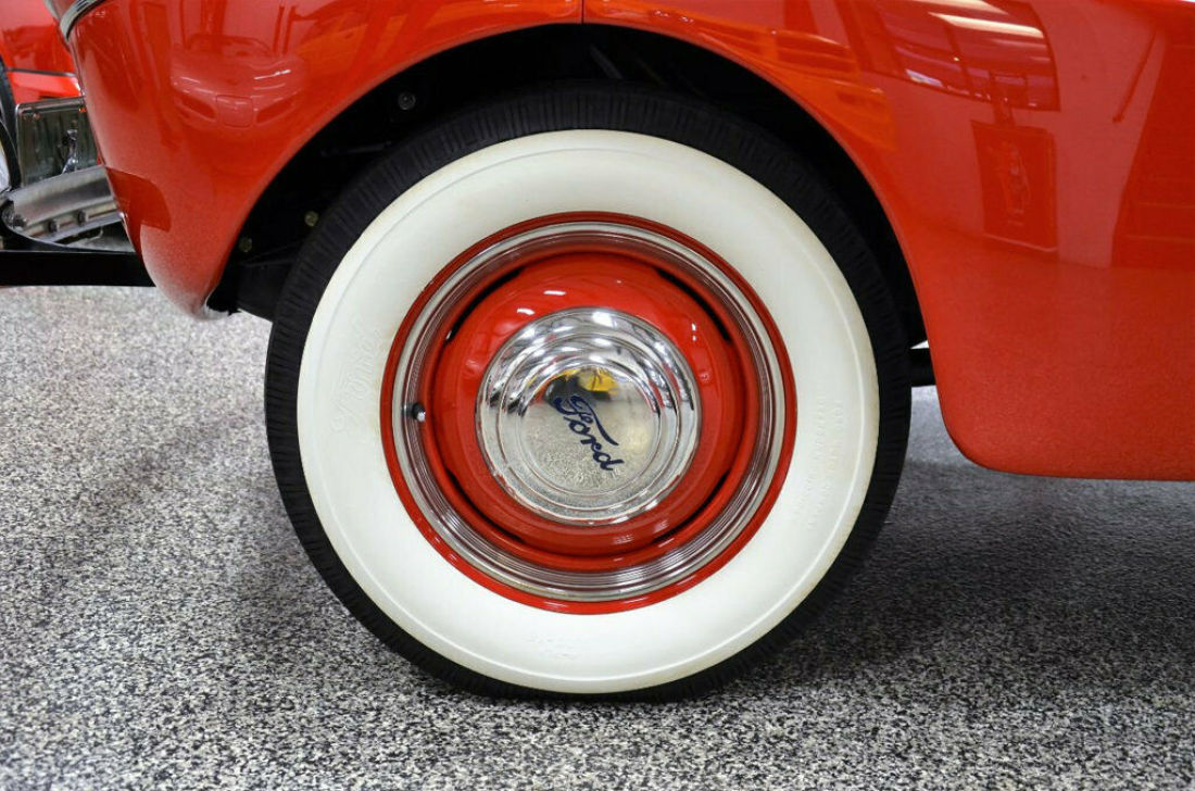 1941 Ford Super Deluxe - photo 8