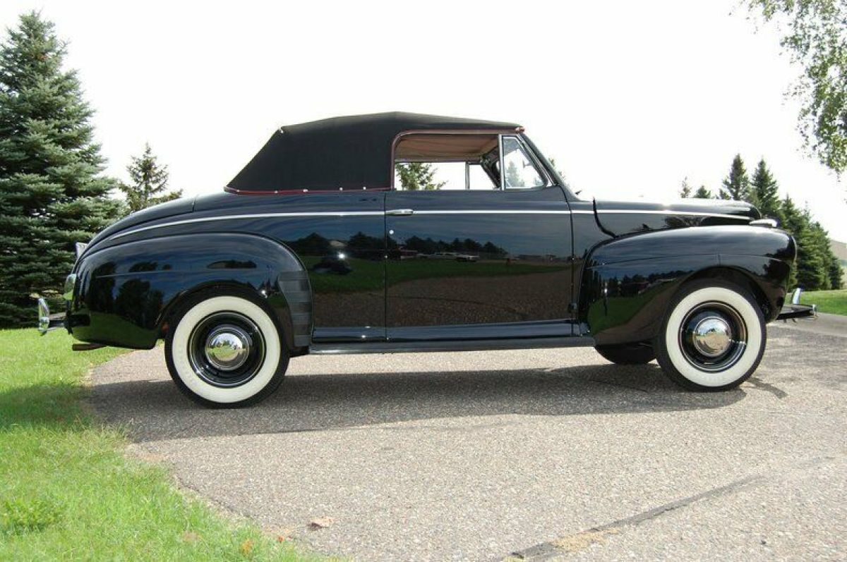 1941 Ford Super Deluxe Convertible - photo 5