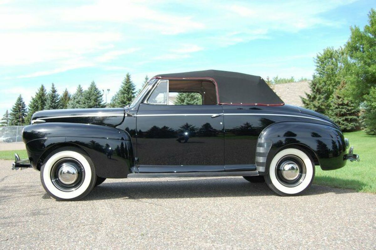 1941 Ford Super Deluxe Convertible - photo 6