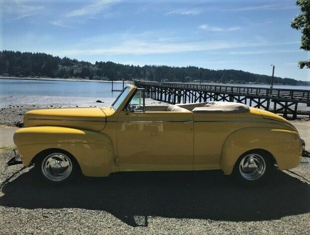 1941 Ford Super Deluxe - photo 2