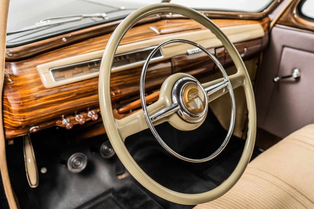 1941 Ford Tudor Special Business Coupe - photo 12