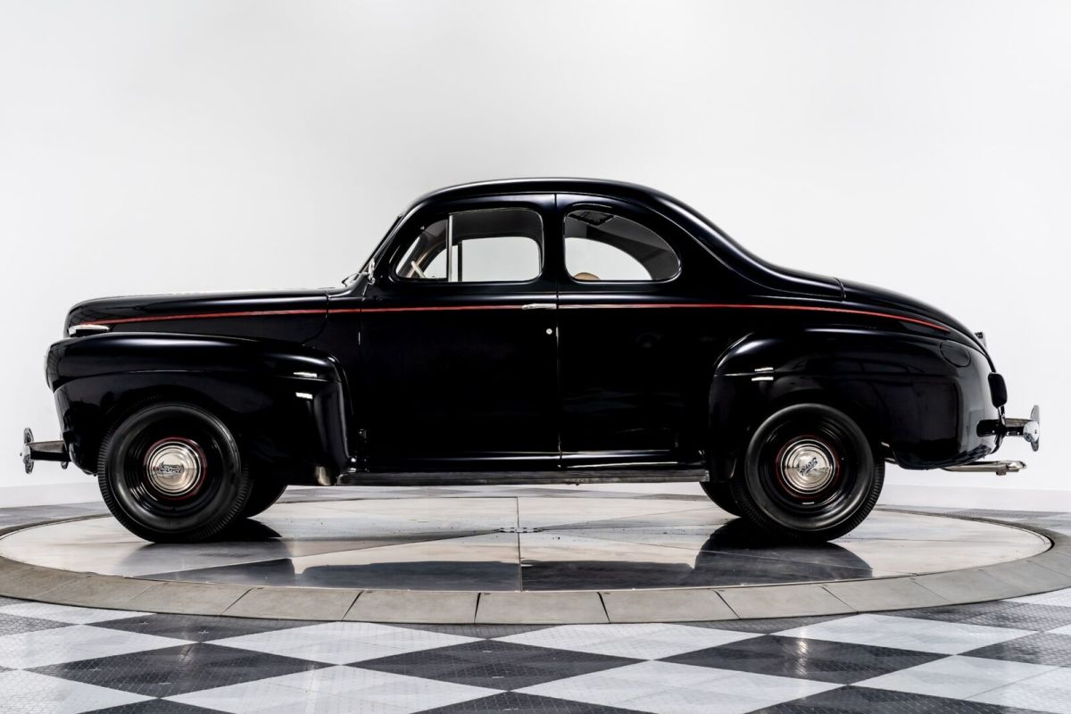 1941 Ford Tudor Special Business Coupe - photo 5