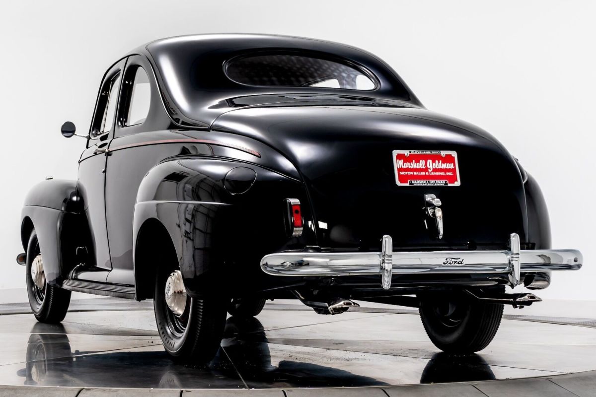 1941 Ford Tudor Special Business Coupe - photo 6