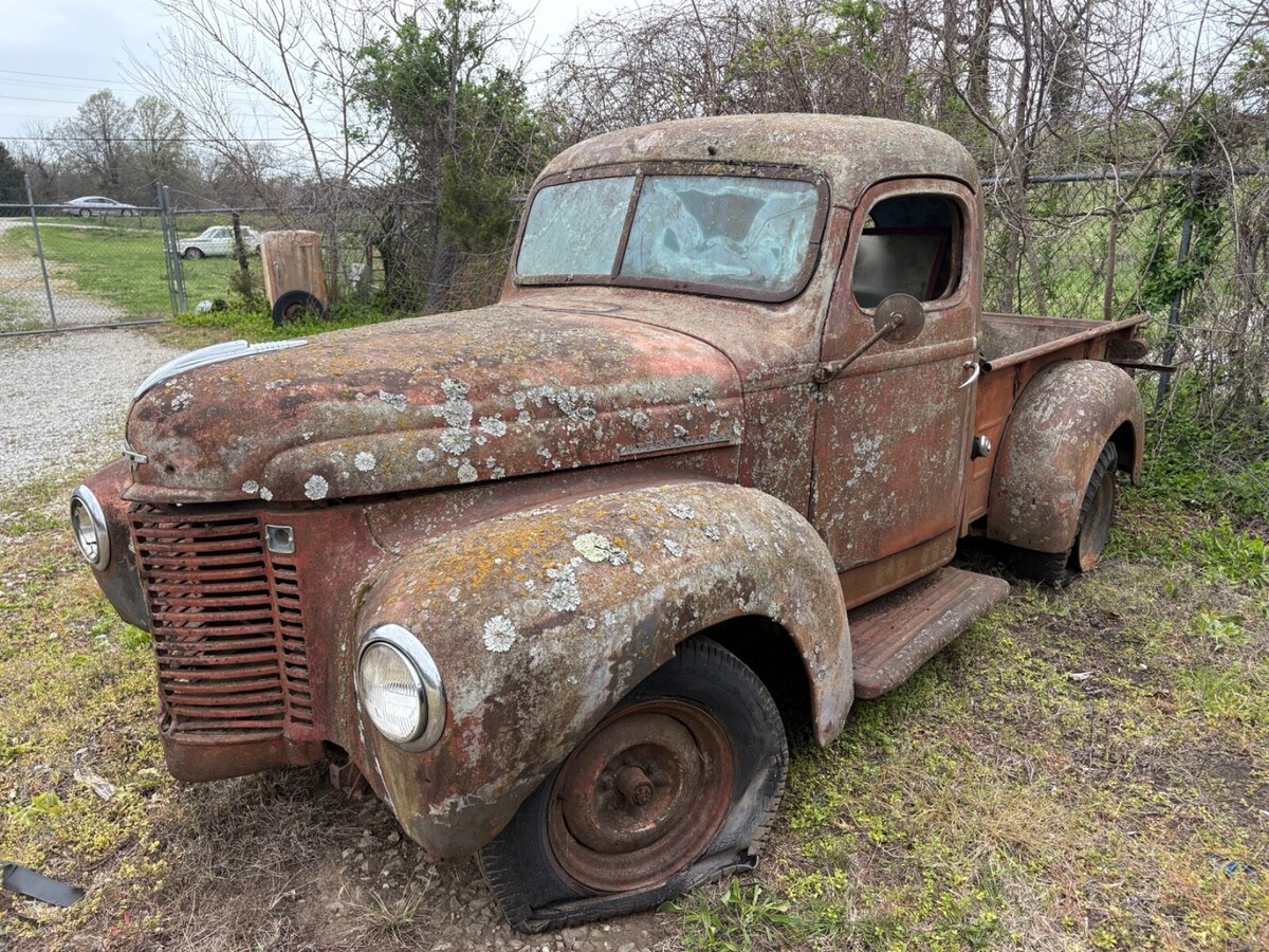 1941 International Harvester 1/2 Ton Pickup - photo 2