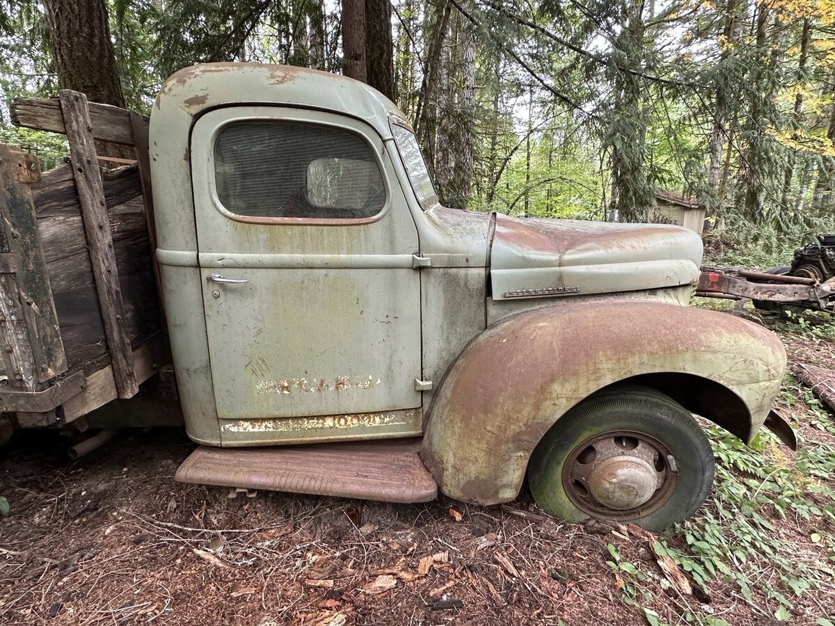1941 International Harvester K3 - photo 11