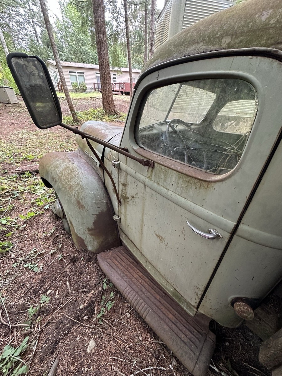 1941 International Harvester K3 - photo 2