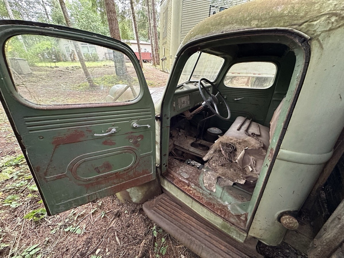 1941 International Harvester K3 - photo 3
