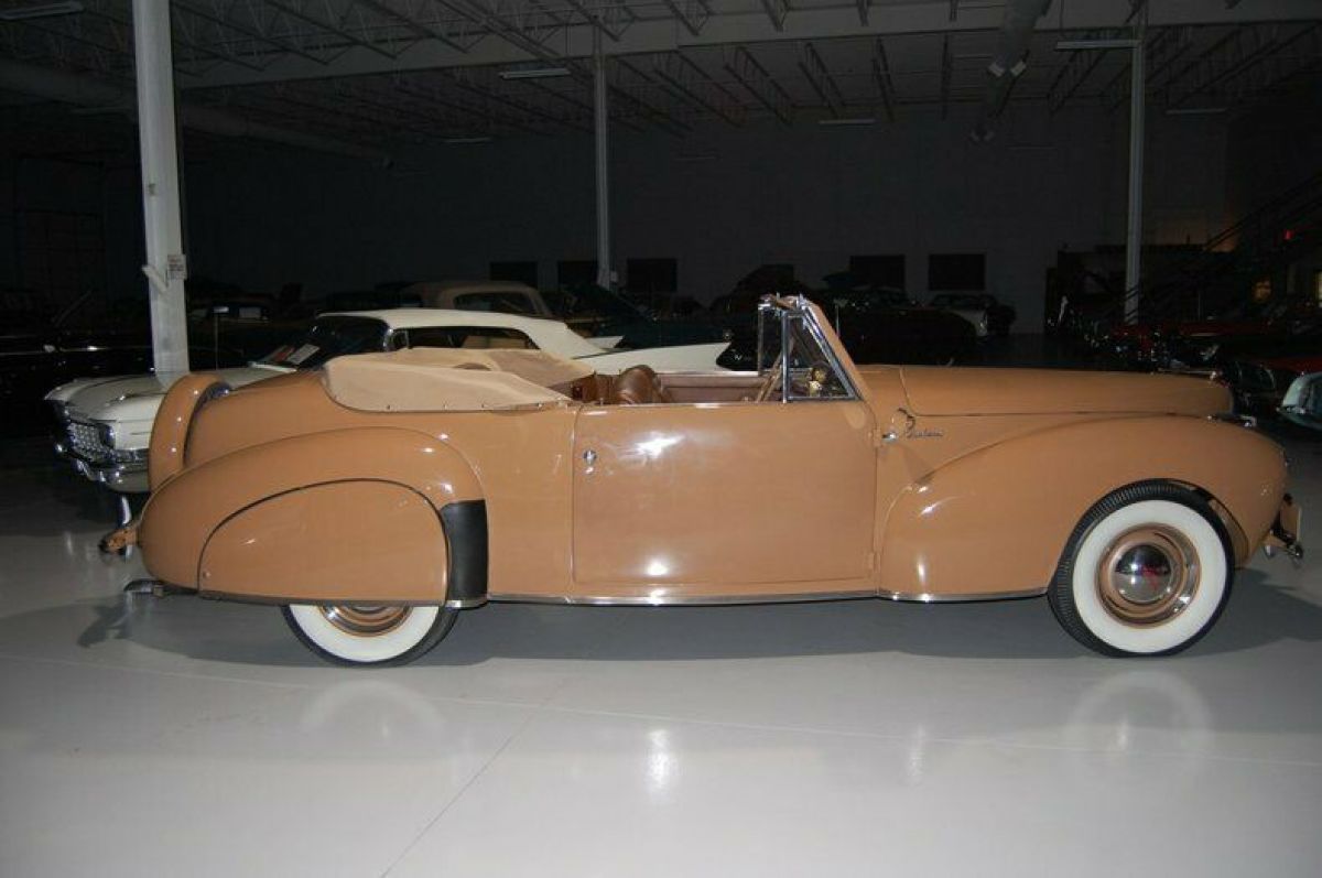 1941 Lincoln Continental - photo 12