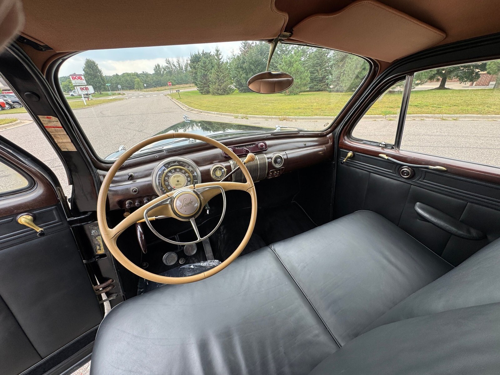 1941 Lincoln Custom V12 Limousine - photo 11