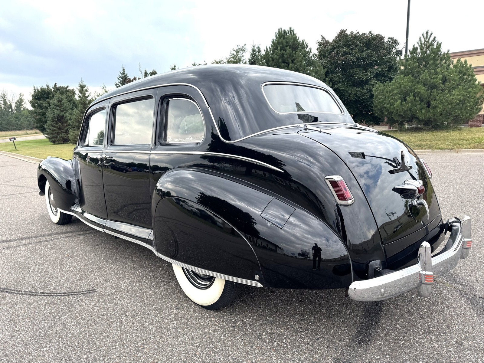 1941 Lincoln Custom V12 Limousine - photo 6