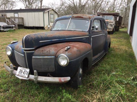1941 Mercury sedan - photo 4