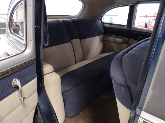 1941 Packard 110 Deluxe 4-Door Touring Sedan - photo 10