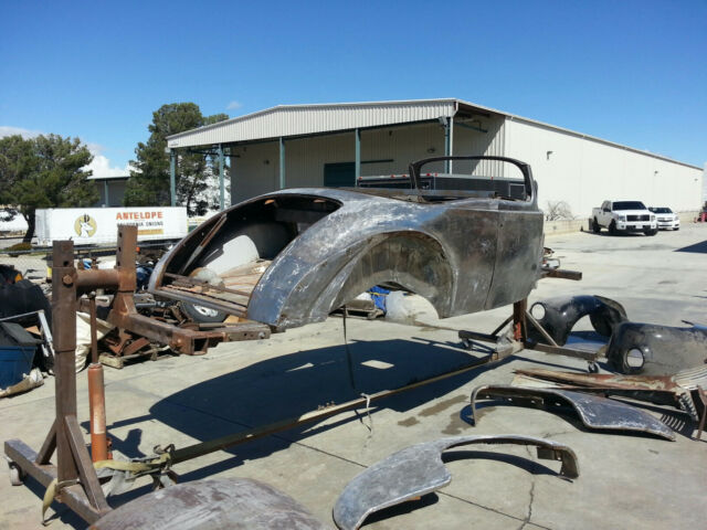 1941 Packard Model 120-A convertible - photo 3