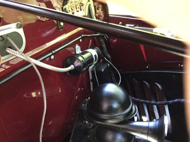 1941 Packard Deluxe Convertible - photo 5