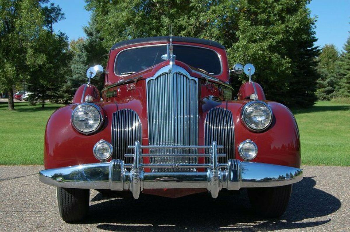 1941 Packard Super Eight 180 Formal Sedan - photo 10