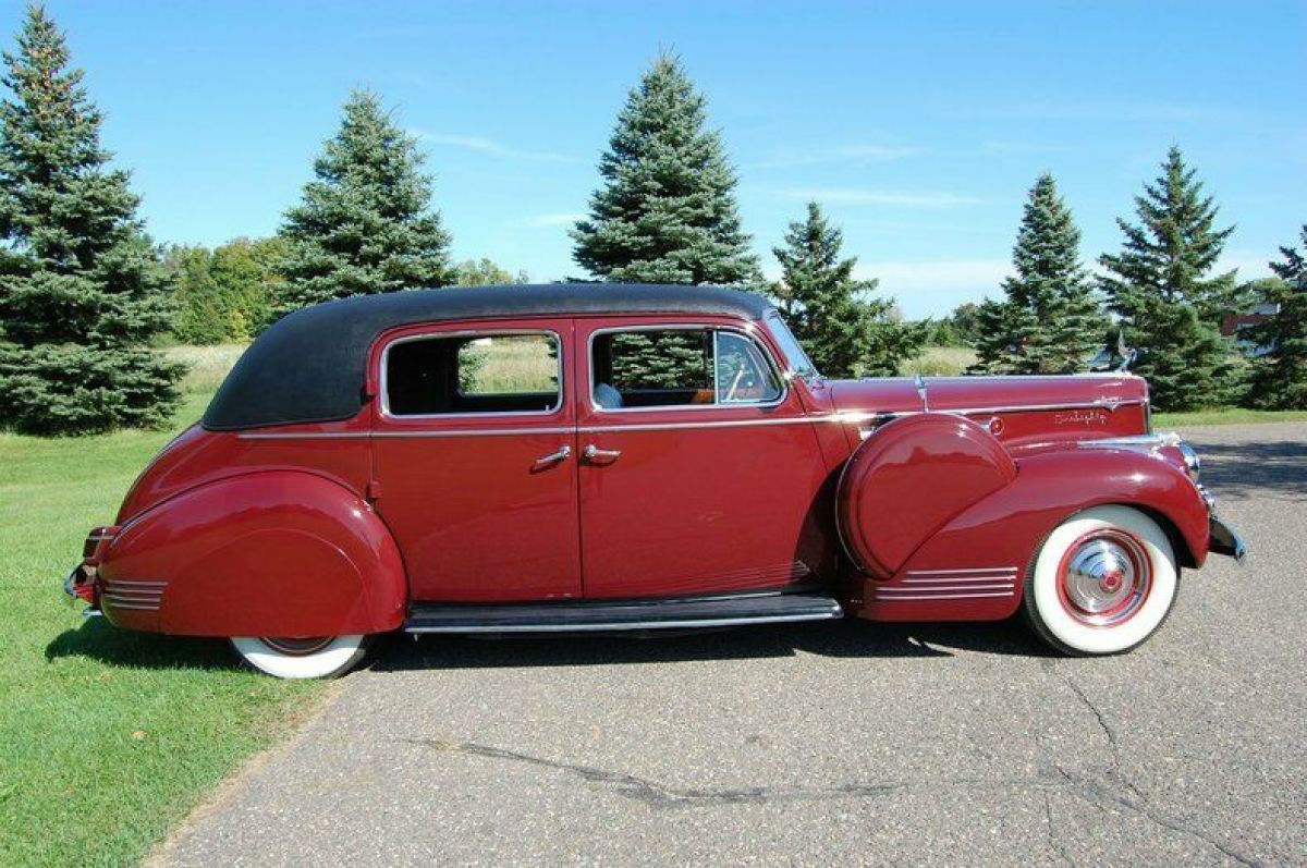 1941 Packard Super Eight 180 Formal Sedan - photo 4