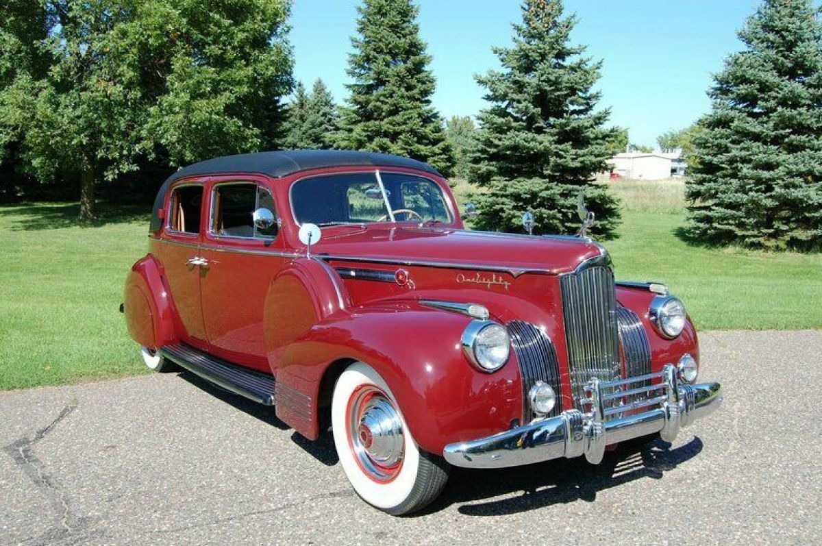 1941 Packard Super Eight 180 Formal Sedan - photo 6