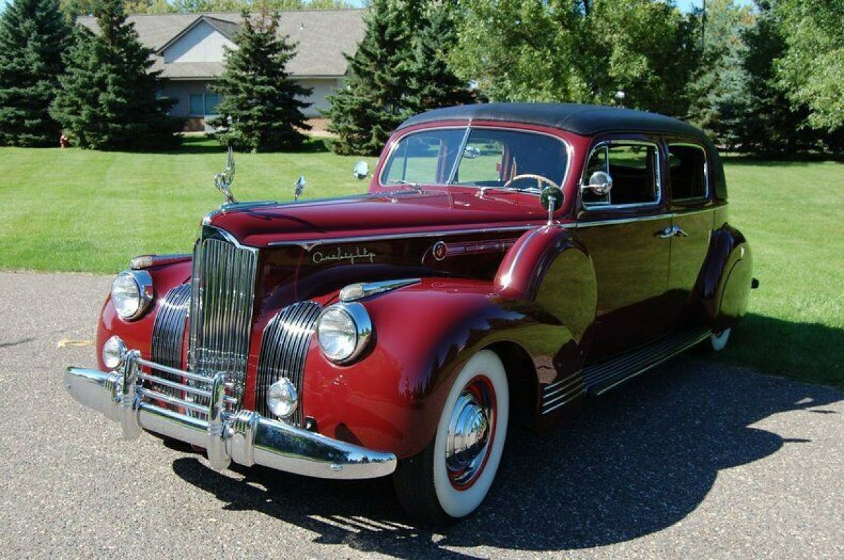 1941 Packard Super Eight 180 Formal Sedan - photo 7