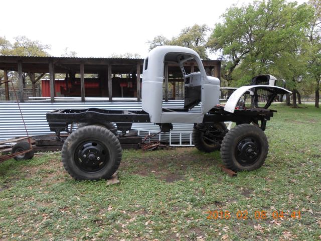 1941 Dodge Power Wagon - photo 10