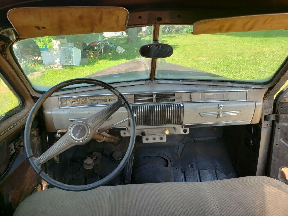 1941 Studebaker Commander Cruising Sedan - photo 10