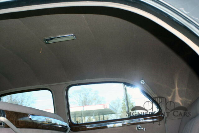 1941 Cadillac Series 62 Sedan - photo 10