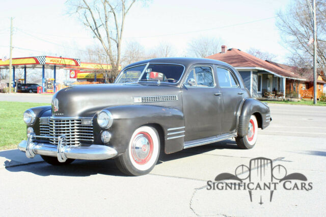 1941 Cadillac Series 62 Sedan - photo 3