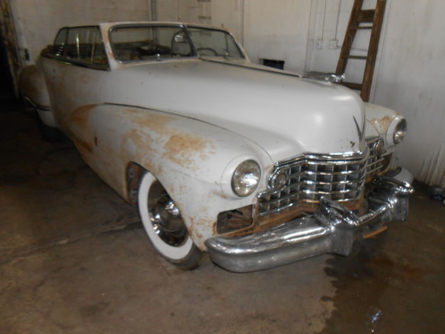 1942 CADILLAC CONVERTIBLE BARN FIND ,ORIGINAL SURVIVOR 1 OF 12 KNOWN ,SOLID CAR 1942 Cadillac 62 SERIES CONVERTIBLE