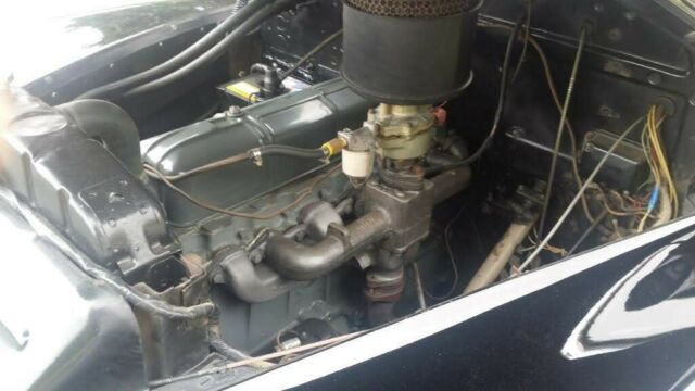 1942 Chevrolet Master Deluxe Sport - photo 10