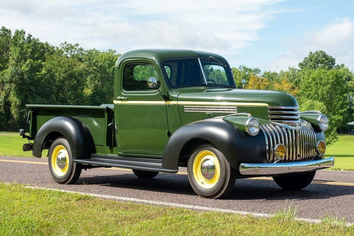 1942 Chevrolet Truck Art Deco Half-ton Pickup - photo 2