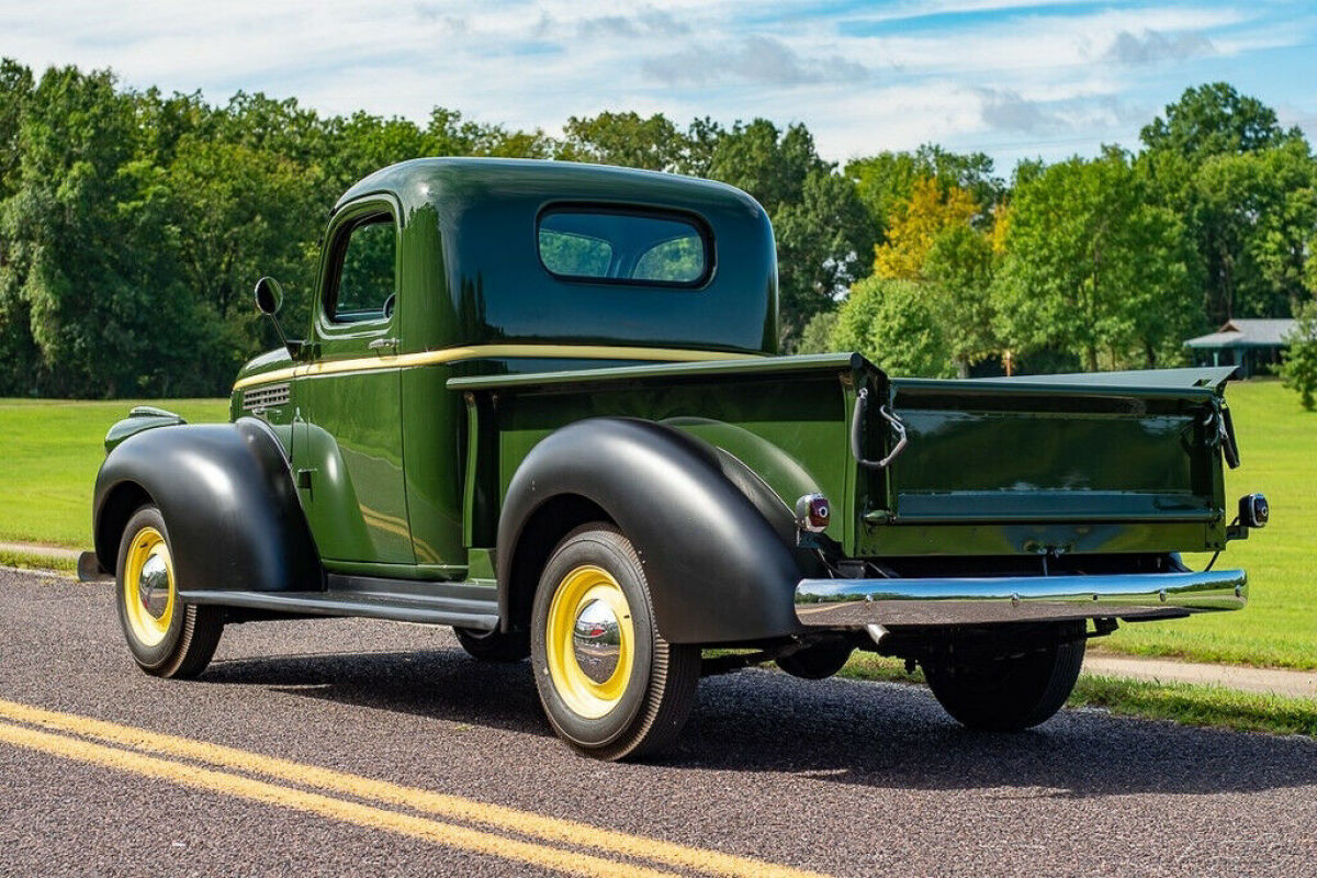1942 Chevrolet Truck Art Deco Half-ton Pickup - photo 7