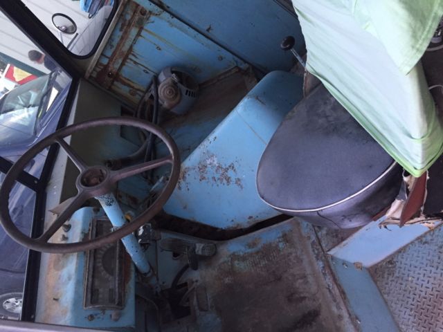 1942 Chevrolet Divco Driver Seat Open Van - photo 10