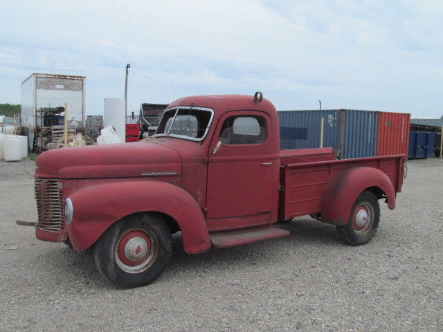 1942 International Harvester K-2 Longbox Pickup - photo 2