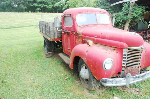 1942 International Harvester Truck - photo 11