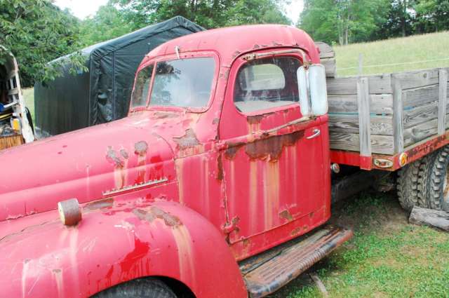 1942 International Harvester Truck - photo 2