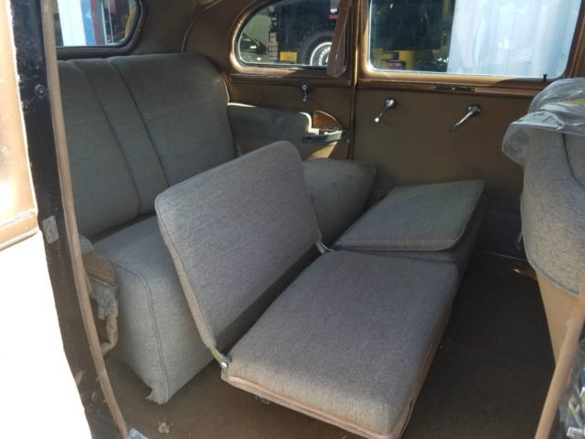 1942 Packard Packard 160 limousine - photo 12