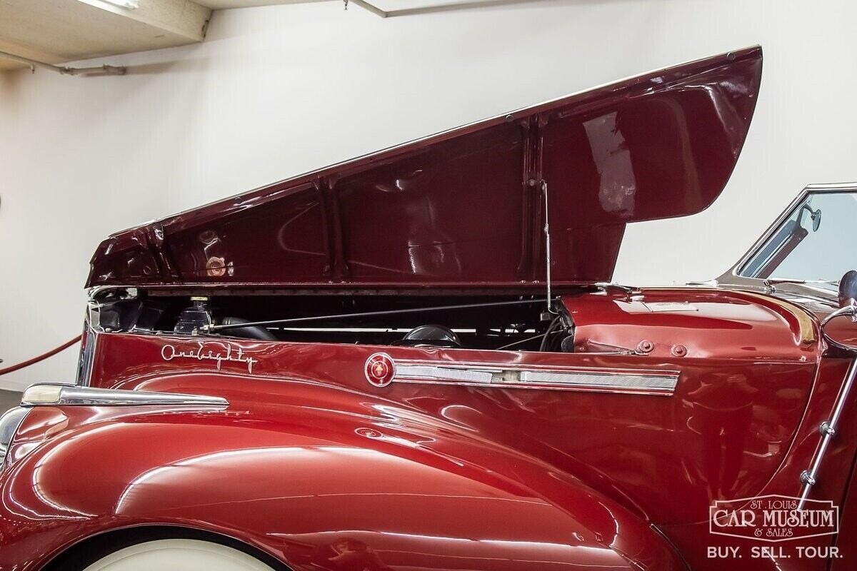 1942 Packard Super Eight One-Eighty Darrin Victoria - photo 13