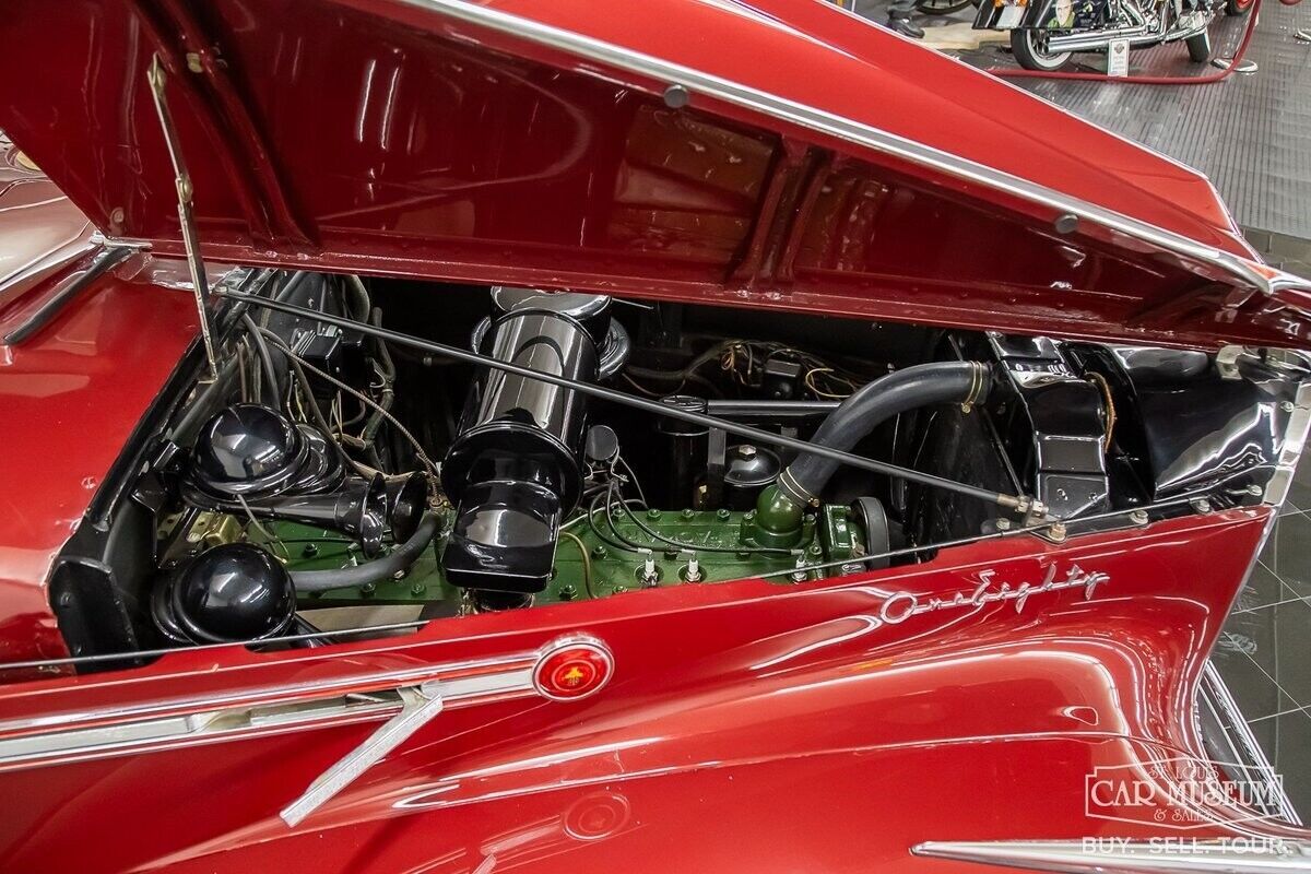 1942 Packard Super Eight One-Eighty Darrin Victoria - photo 7