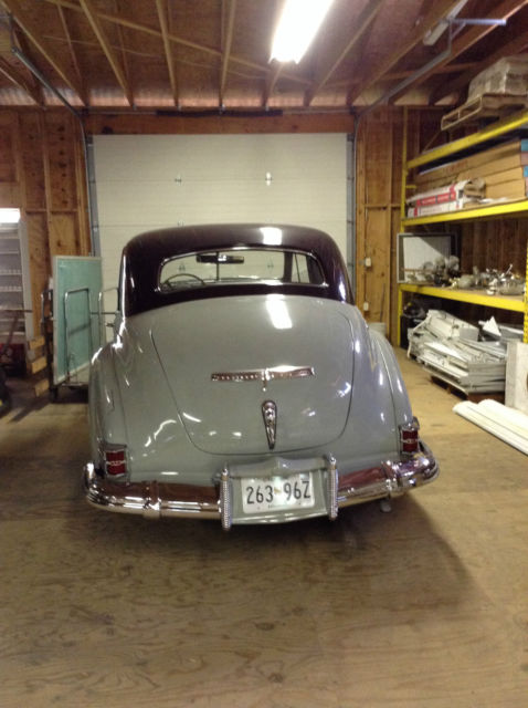 1942 Studebaker President Deluxe Land Cruiser Sedan - photo 2