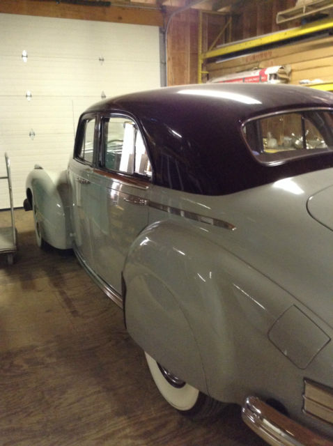 1942 Studebaker President Deluxe Land Cruiser Sedan - photo 6