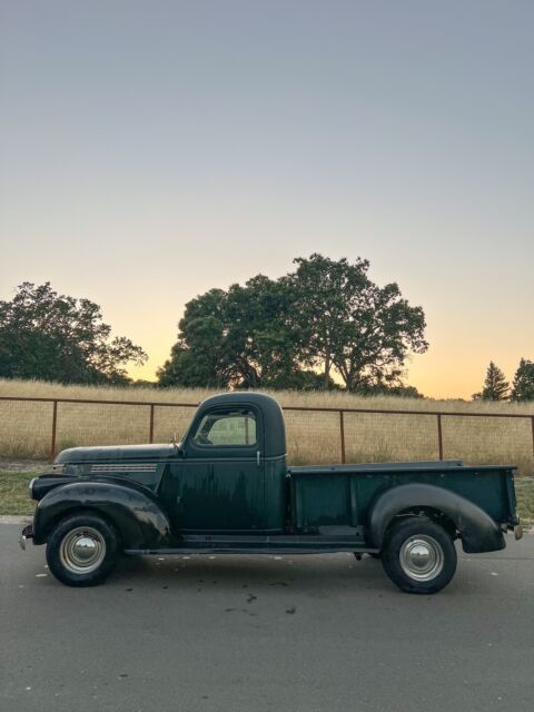 1945 Chevrolet Pickup Pickup Black RWD Manual 1945 Mercedes-Benz Pickup