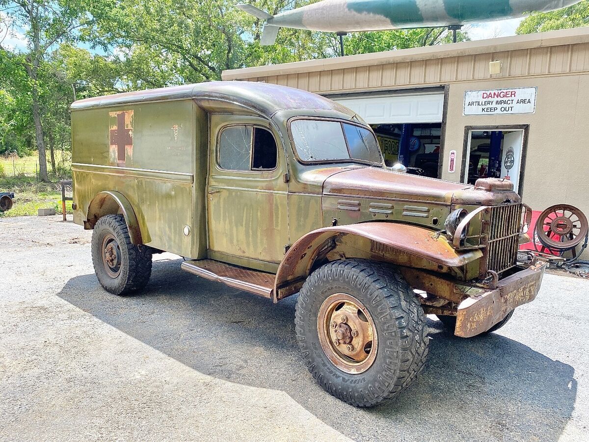 1945 Dodge Power Wagon - photo 5
