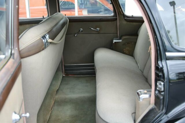 1946 Cadillac Series 62 6 window sedan - photo 10