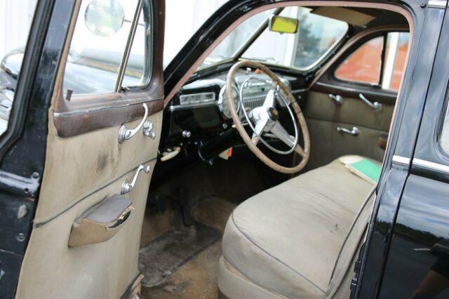 1946 Cadillac Series 62 6 window sedan - photo 9