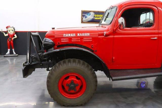 1946 Dodge Power Wagon 4 x 4 - photo 5