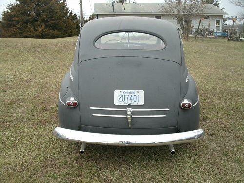 1946 Ford 2 door sedan delux - photo 4
