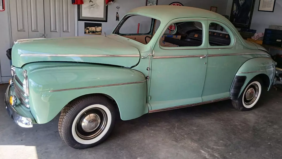 1946 Ford Business Coupe
