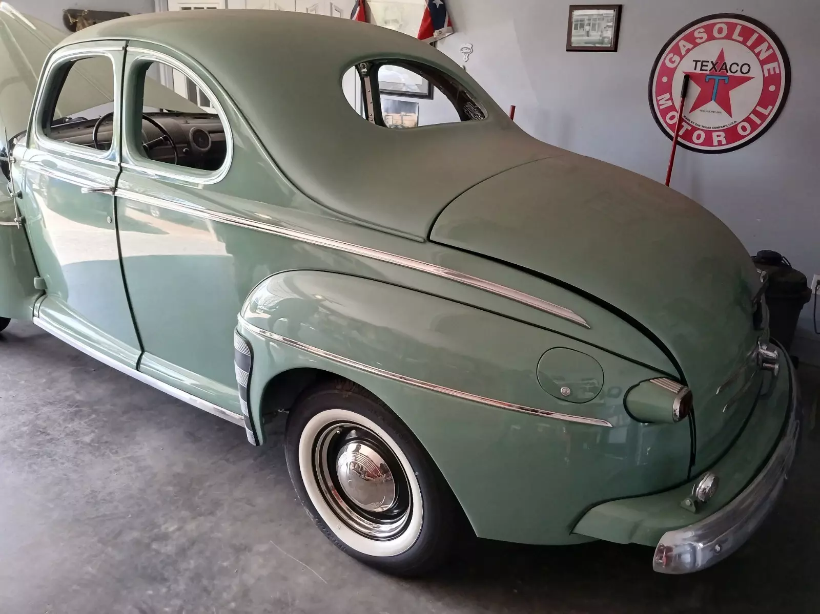 1946 Ford Business Coupe - photo 6