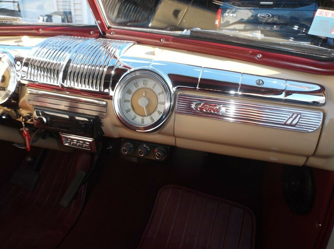 1946 Ford convertible - photo 11
