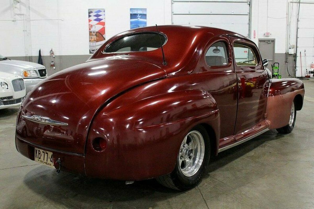 1946 Ford Coupe - photo 5