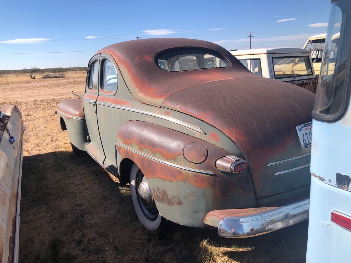 1946 Ford Coupe - photo 2